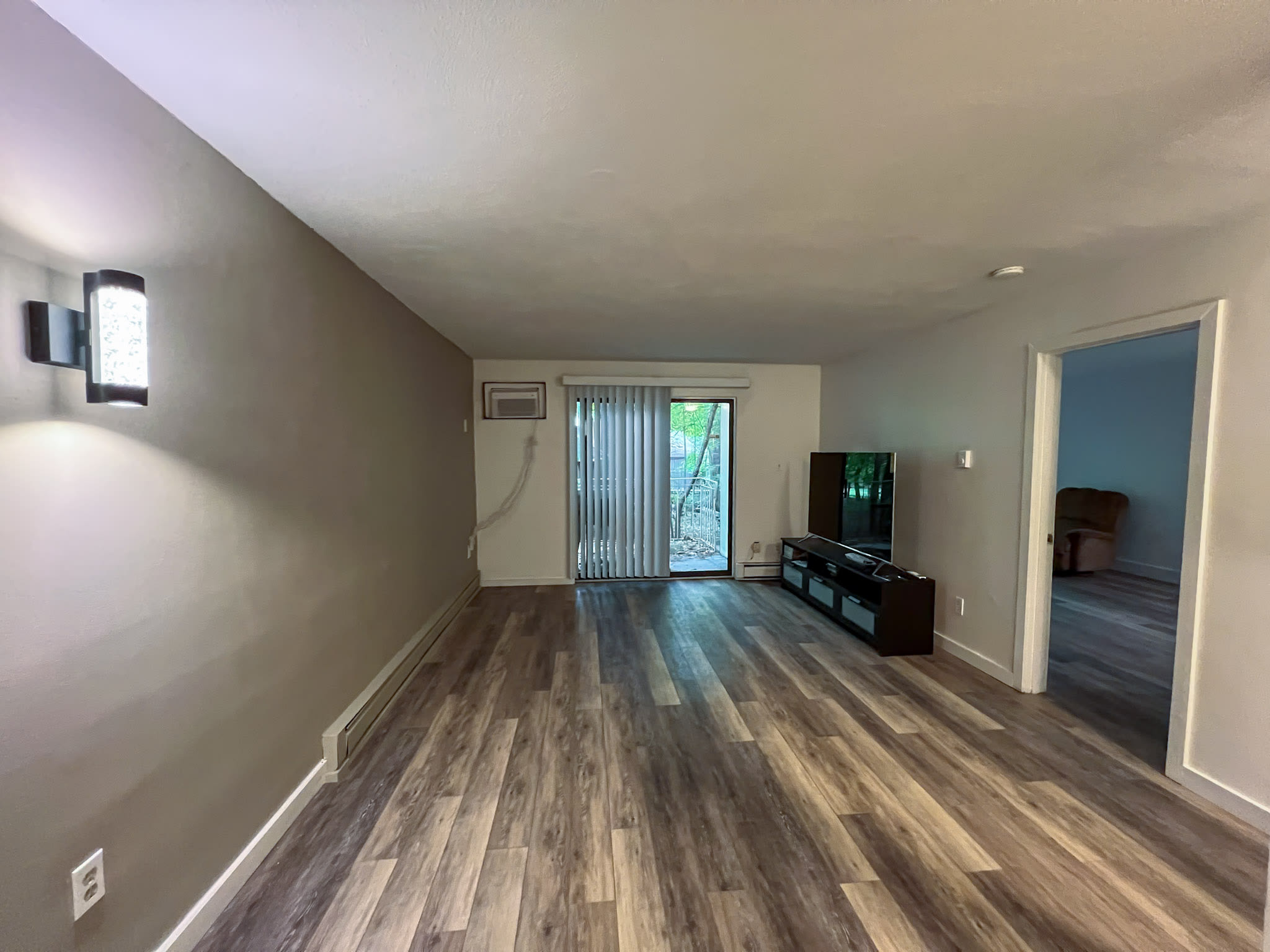 915 Edgell Road – photo 2