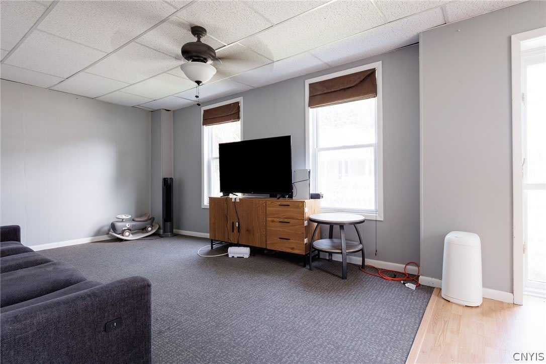 215 W Main Street – photo 2