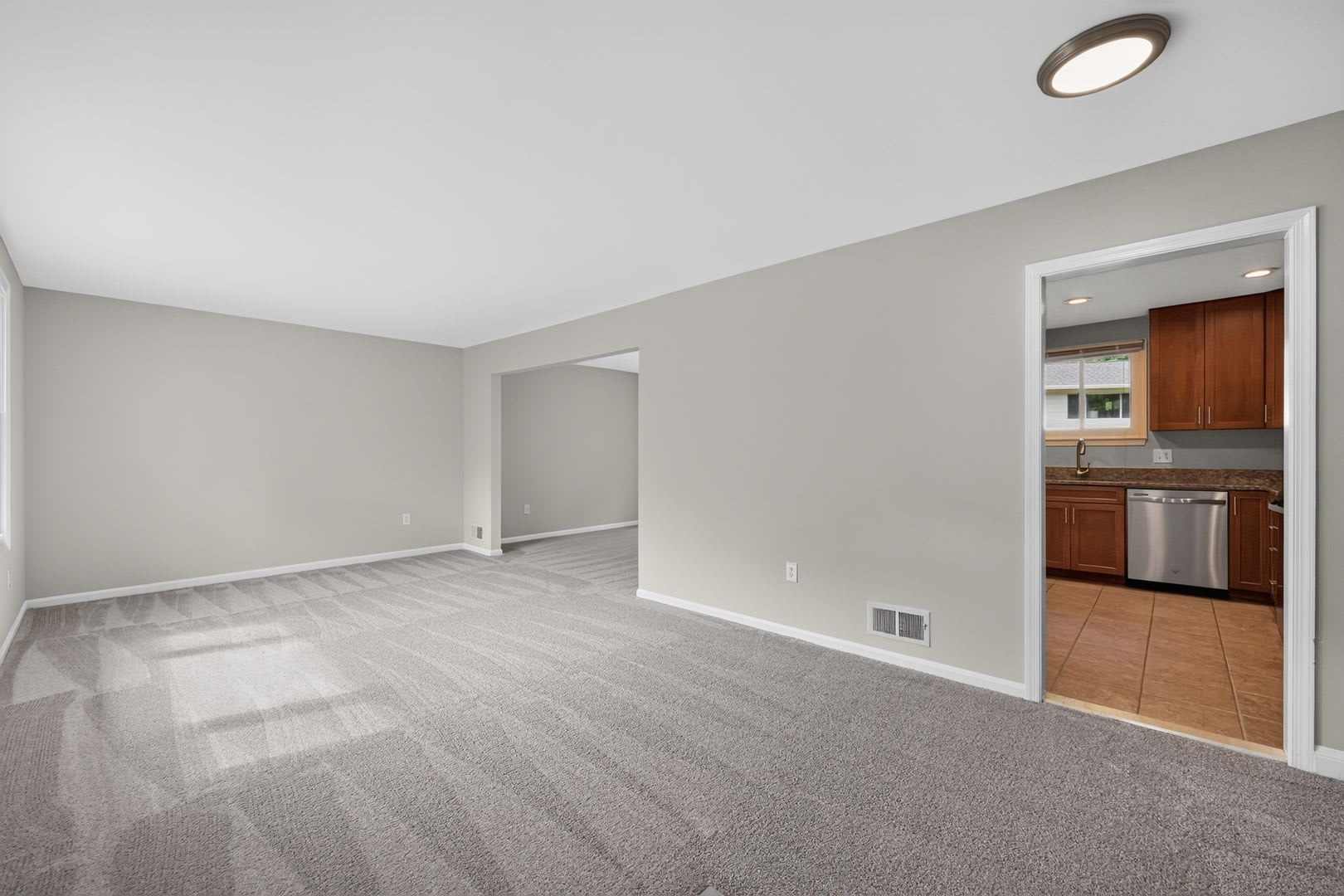 Fabulous Detached Home in Robinson HS Pyramid!! – photo 3