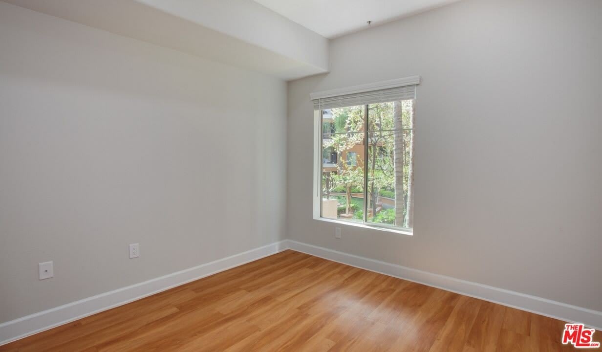 344 S Hauser Blvd – photo 5