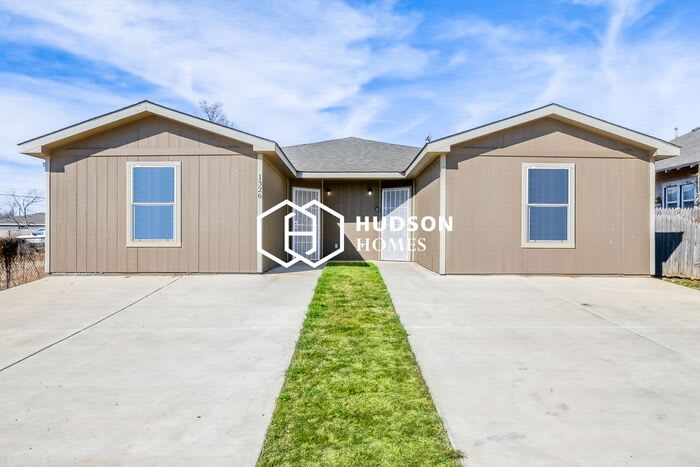 1326 Northwest 10th Avenue – photo 1