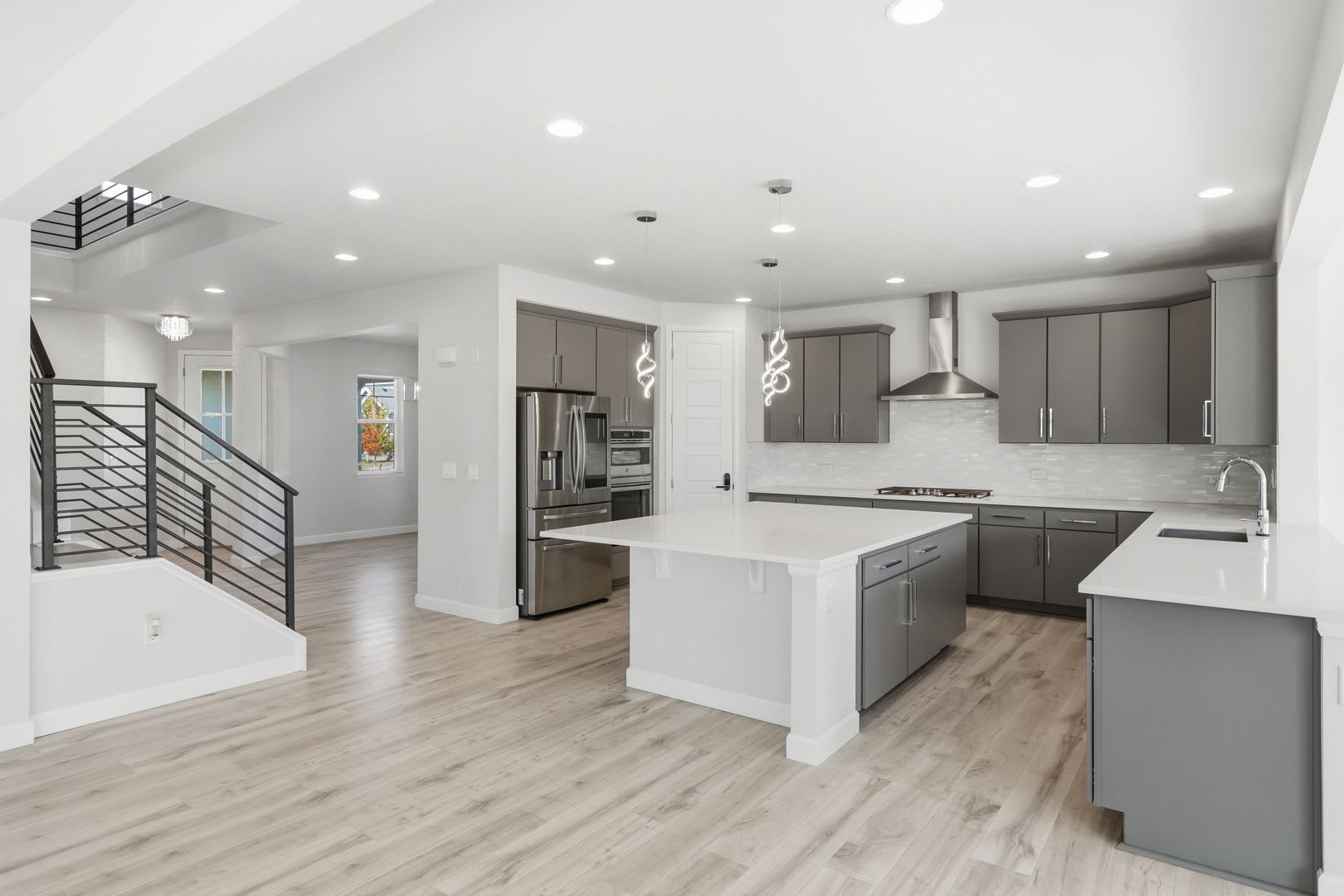 Gorgeous Home in Southshore! – photo 5