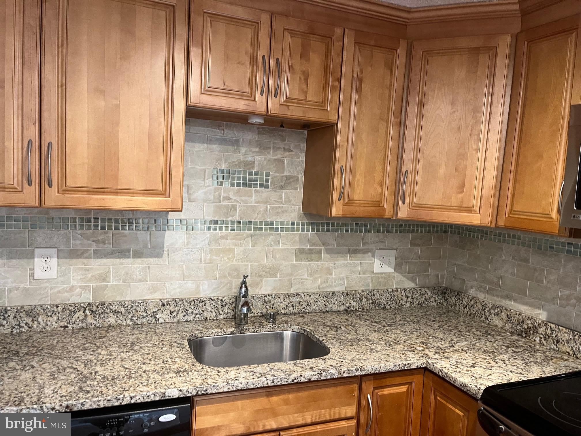 8034 ANDIRON Lane – photo 3