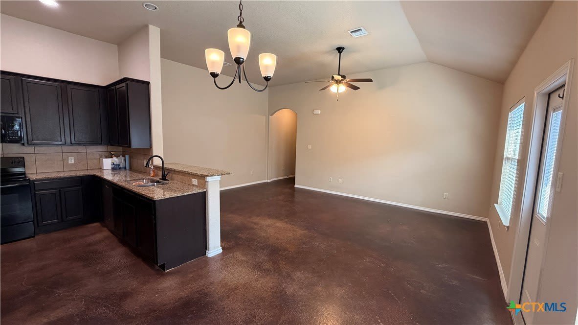 708 Saengerhalle Road – photo 4