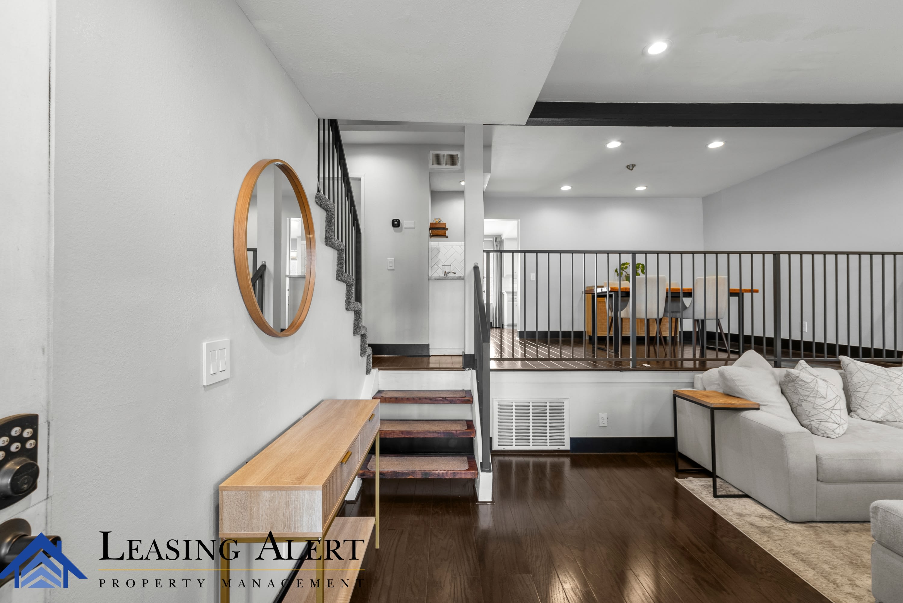 19431 Sherman Way – photo 4