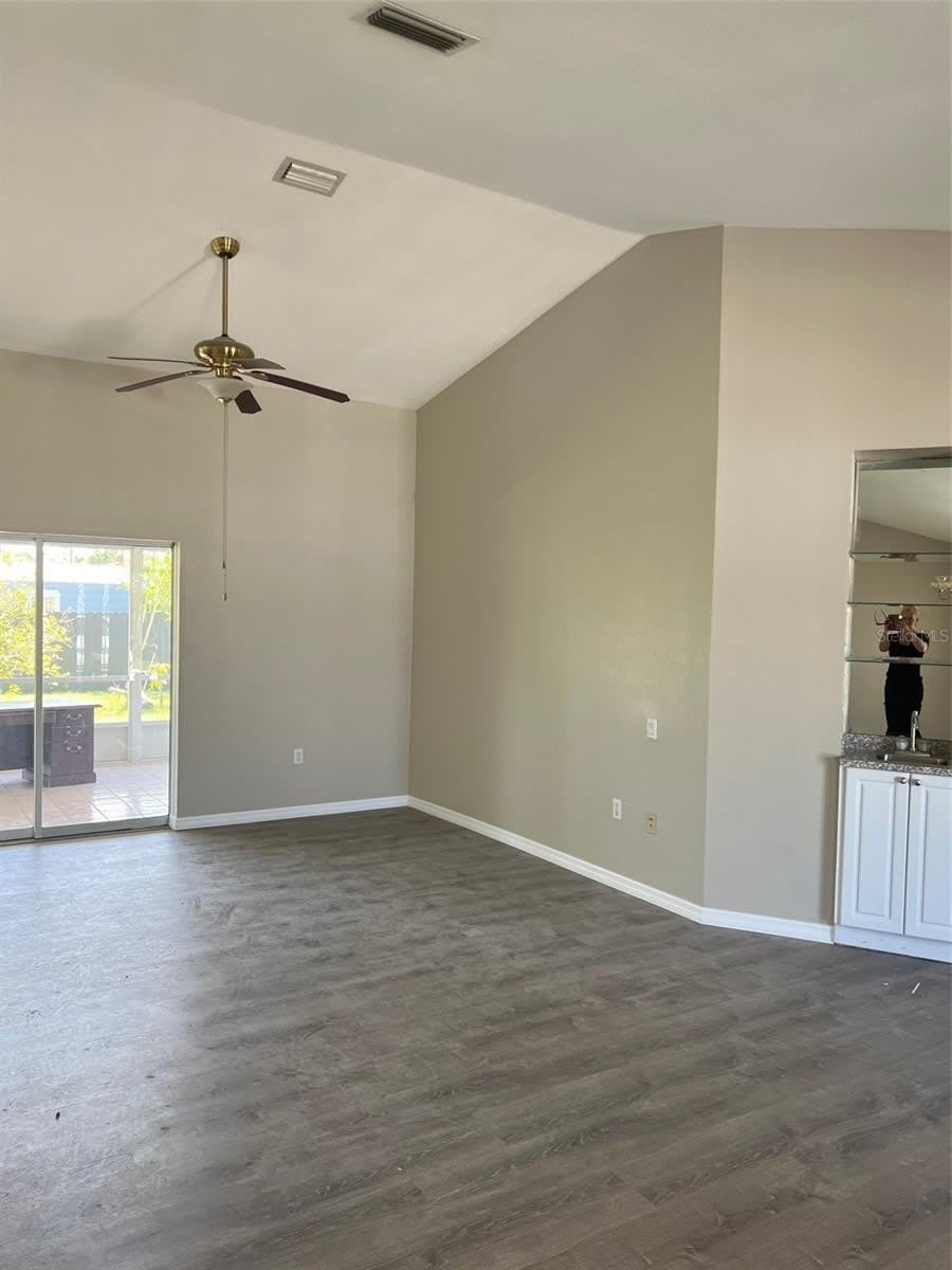 1330 ABALOM Street – photo 3