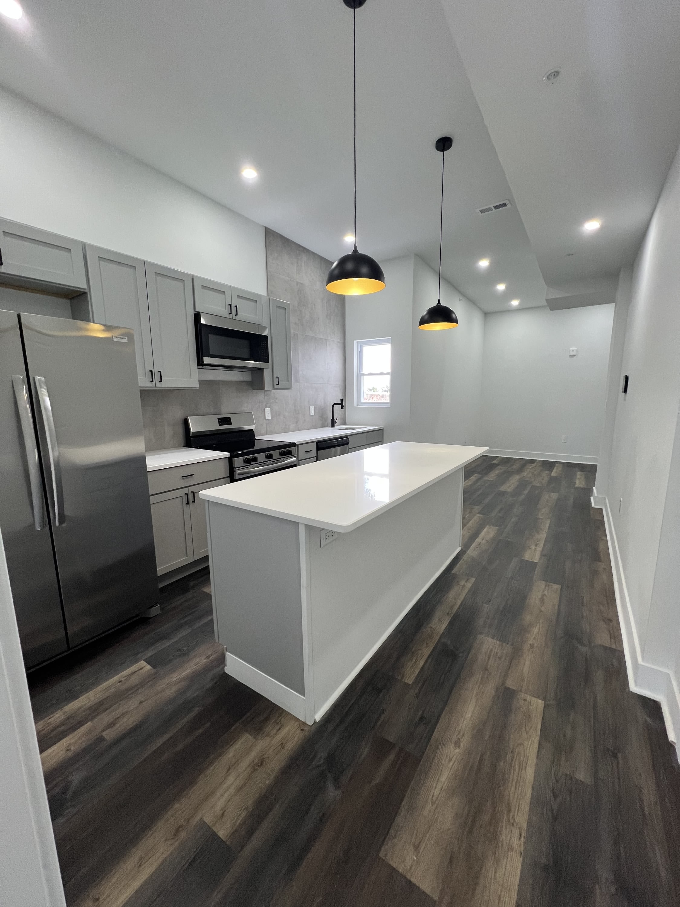 736 East Chelten Avenue – photo 1
