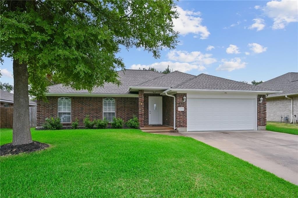 1208 Markham Lane – photo 1