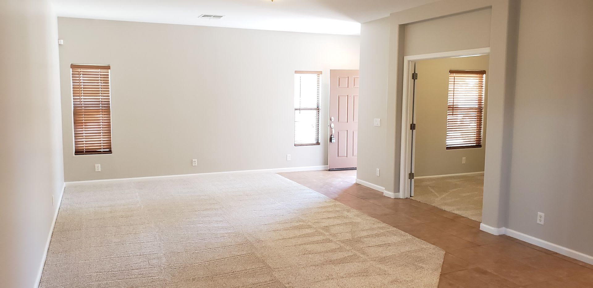 Beautiful Single Level Home in Villages – photo 2