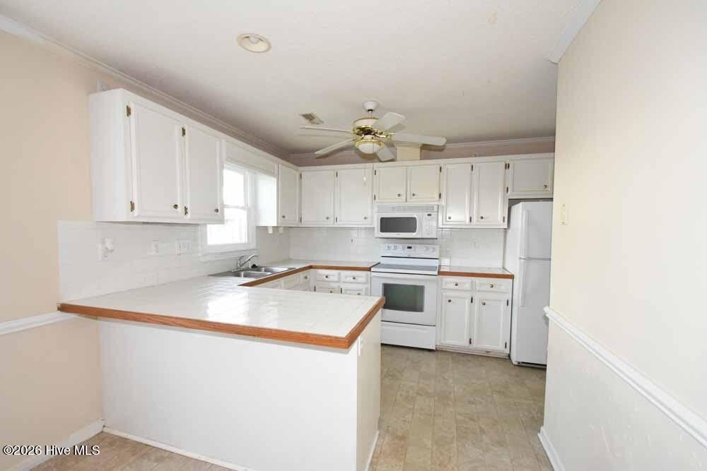 3818 Sterling Pointe Drive – photo 5