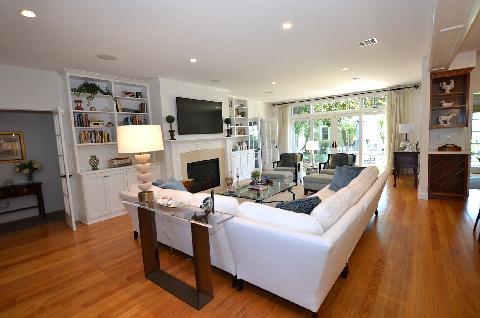 Charming Vacation Home, Furnished 4Bd/3.5Ba Home – photo 5