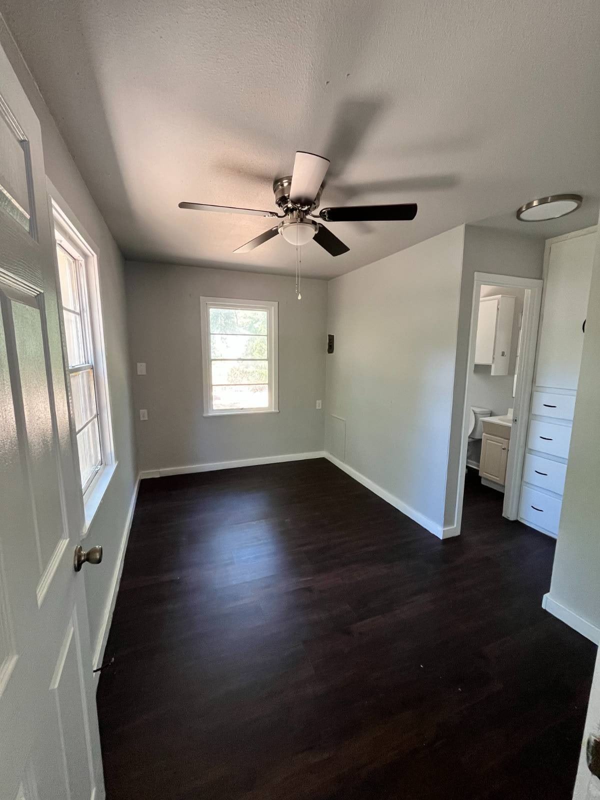 910 SW 7th Street – photo 2