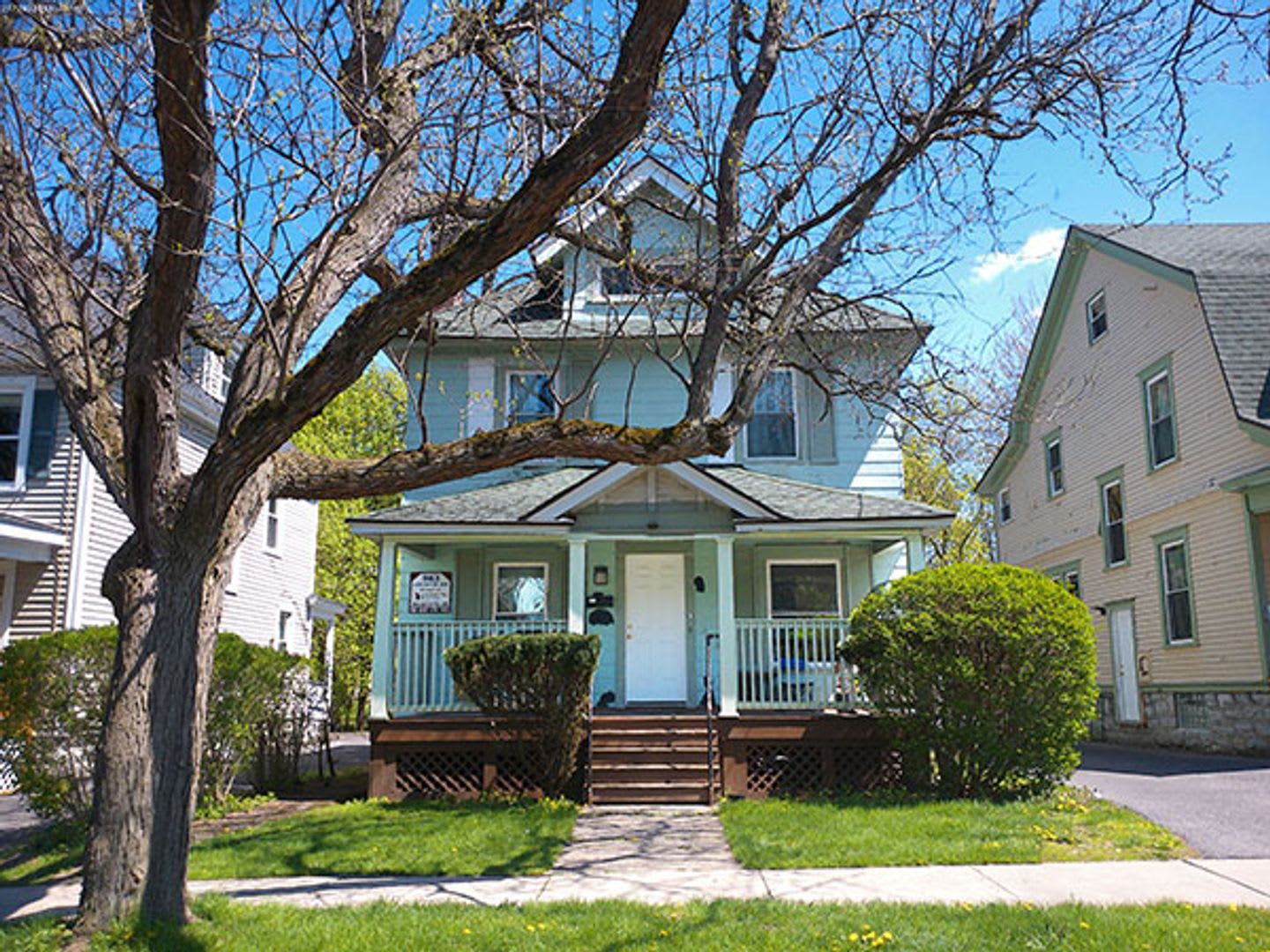 963 Lancaster Ave Available 7 1 27 Spacious Single Family Home Close To Campus – photo 1