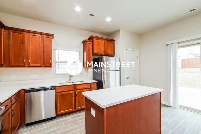 1445 Lombar Street – photo 5
