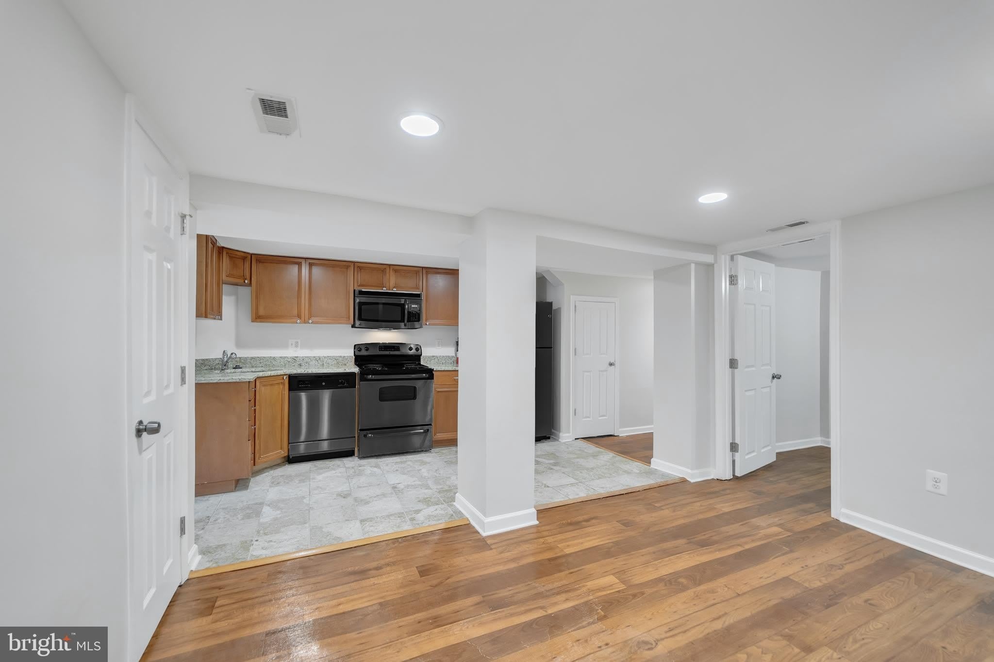 2411 N Capitol Street Ne – photo 2