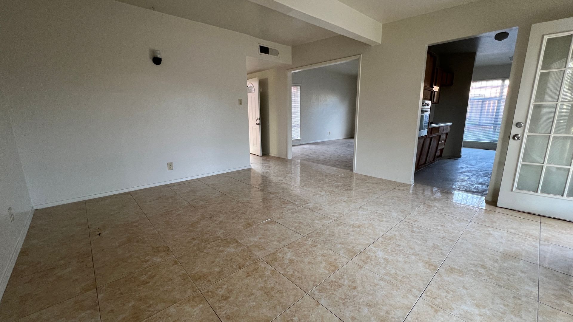 3-Bedroom Northeast Home Near Fort Bliss – photo 2