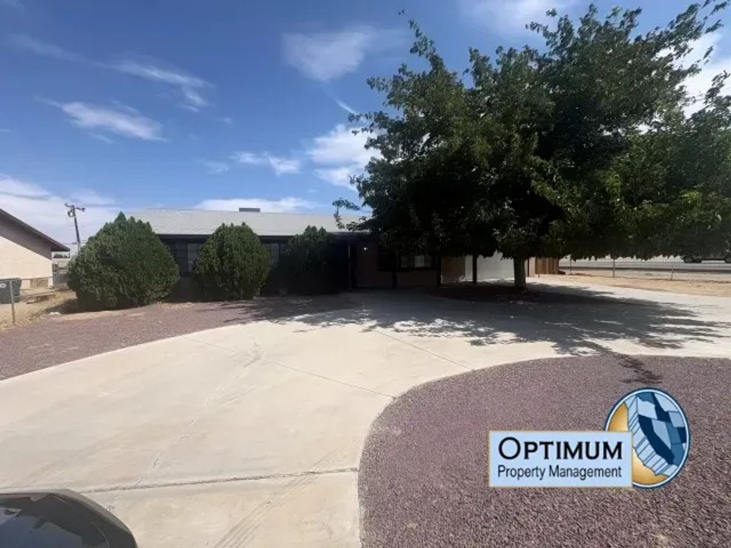 Spacious Victorville Home with Modern Flooring & Comfortable Living Space – photo 1