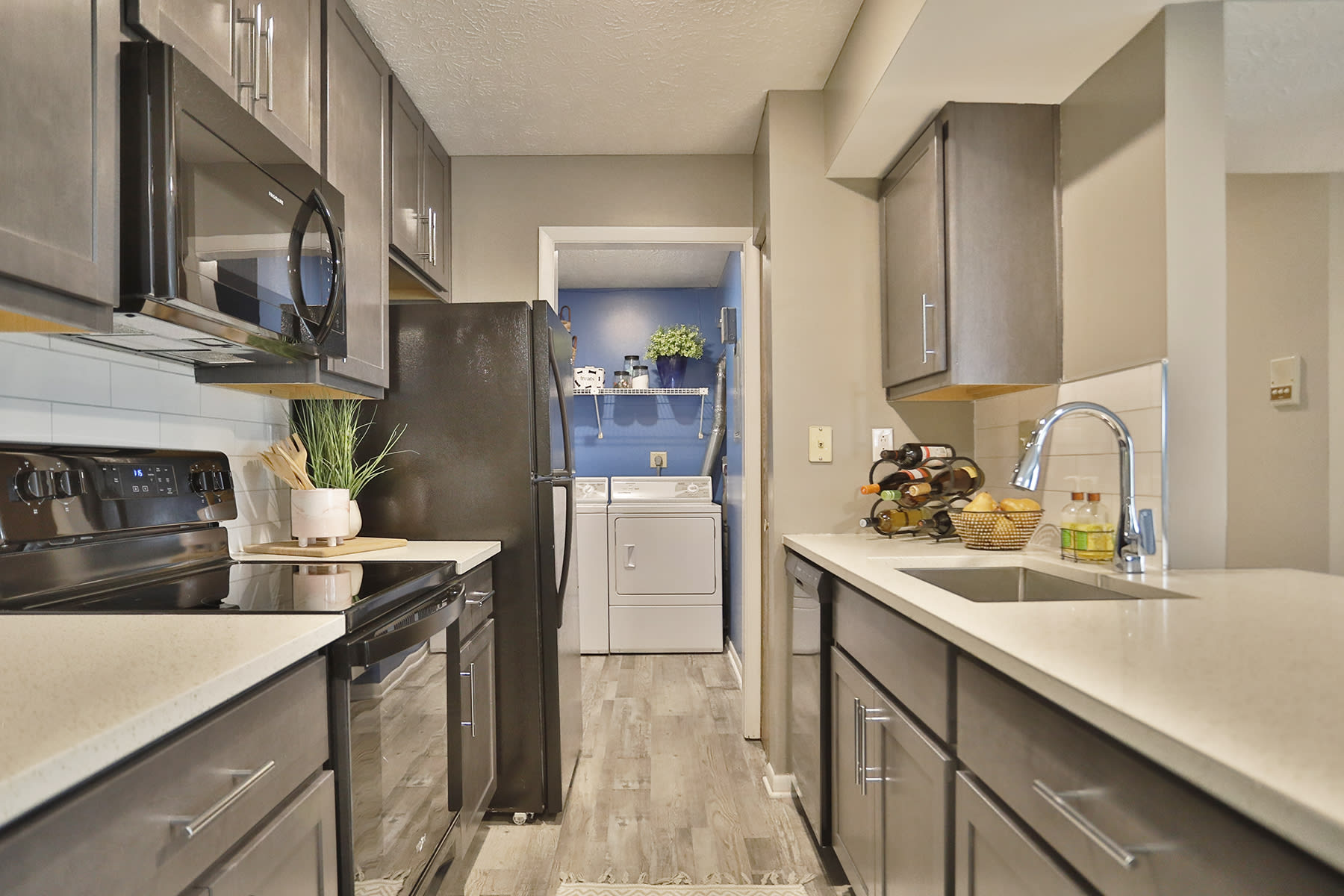 Fox Chase Apartments – photo 4