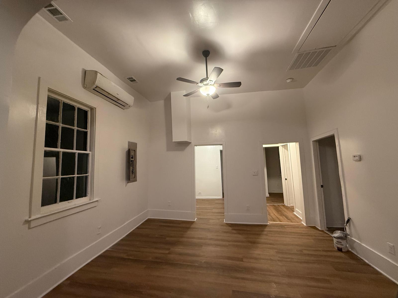 827 East 38th St – photo 4
