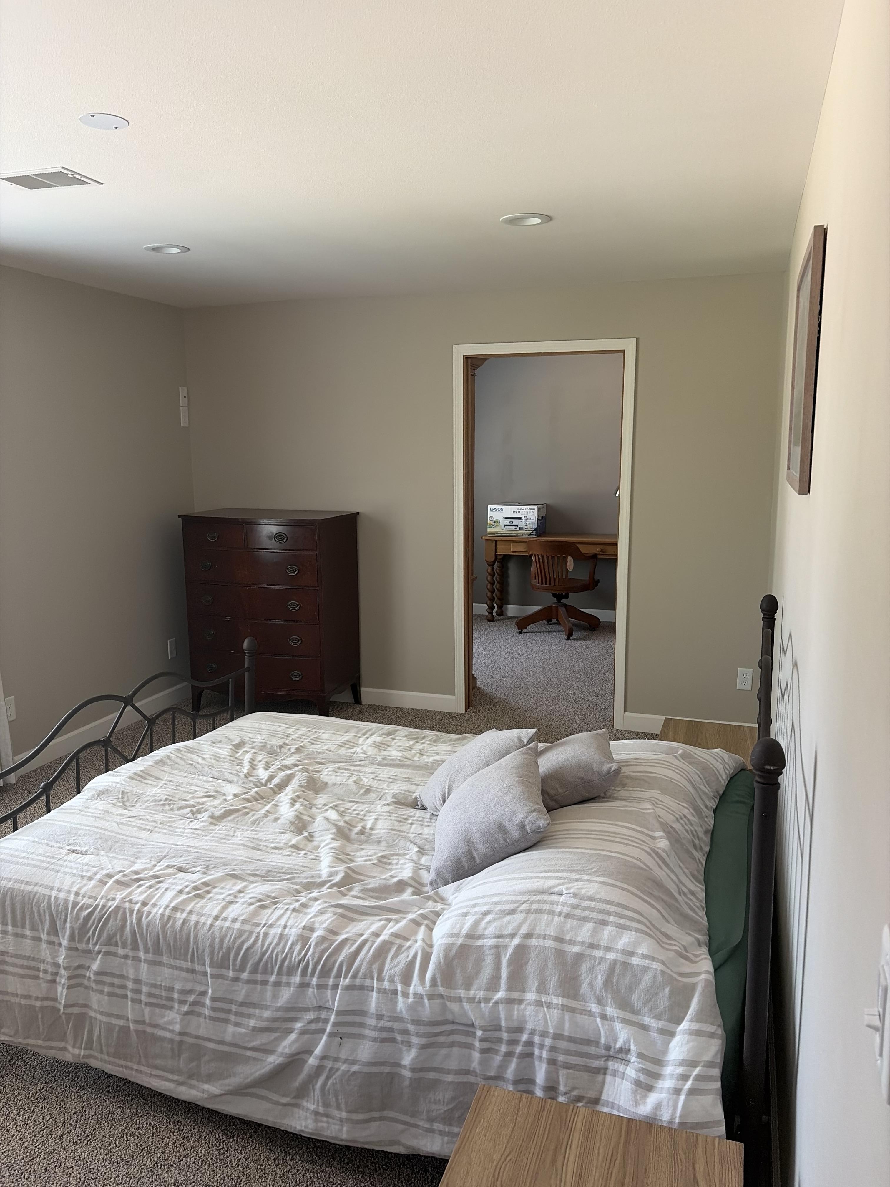 1708 Hawthorne Avenue – photo 4