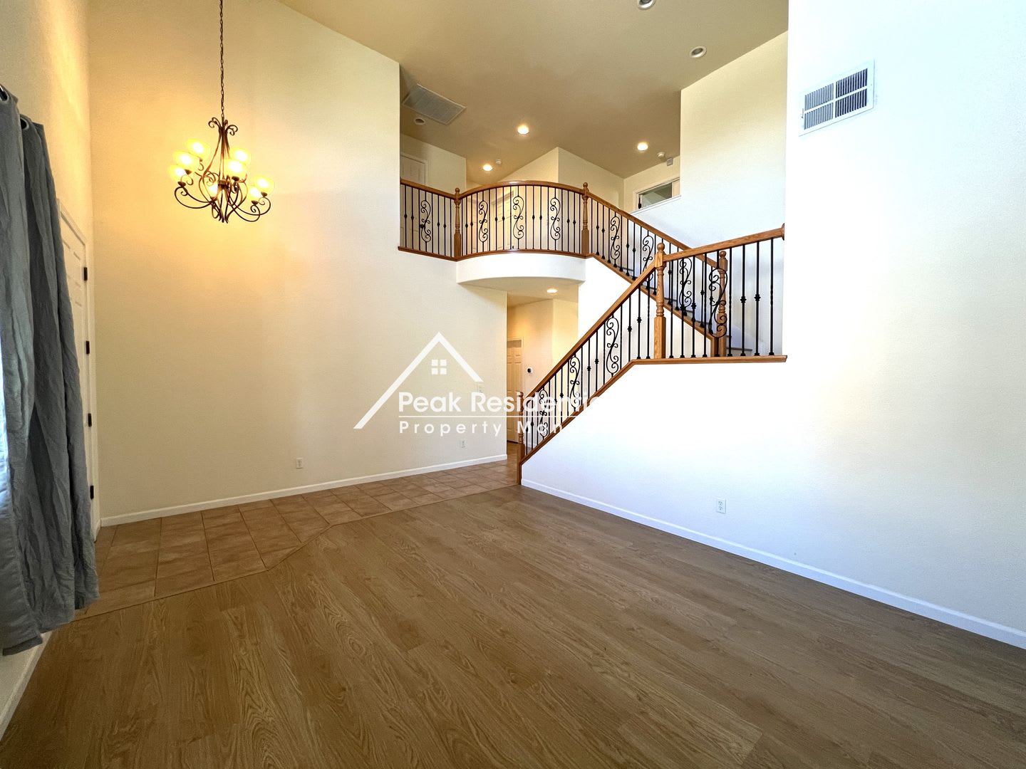 Spacious 4bd/3ba Elk Grove Home! – photo 4