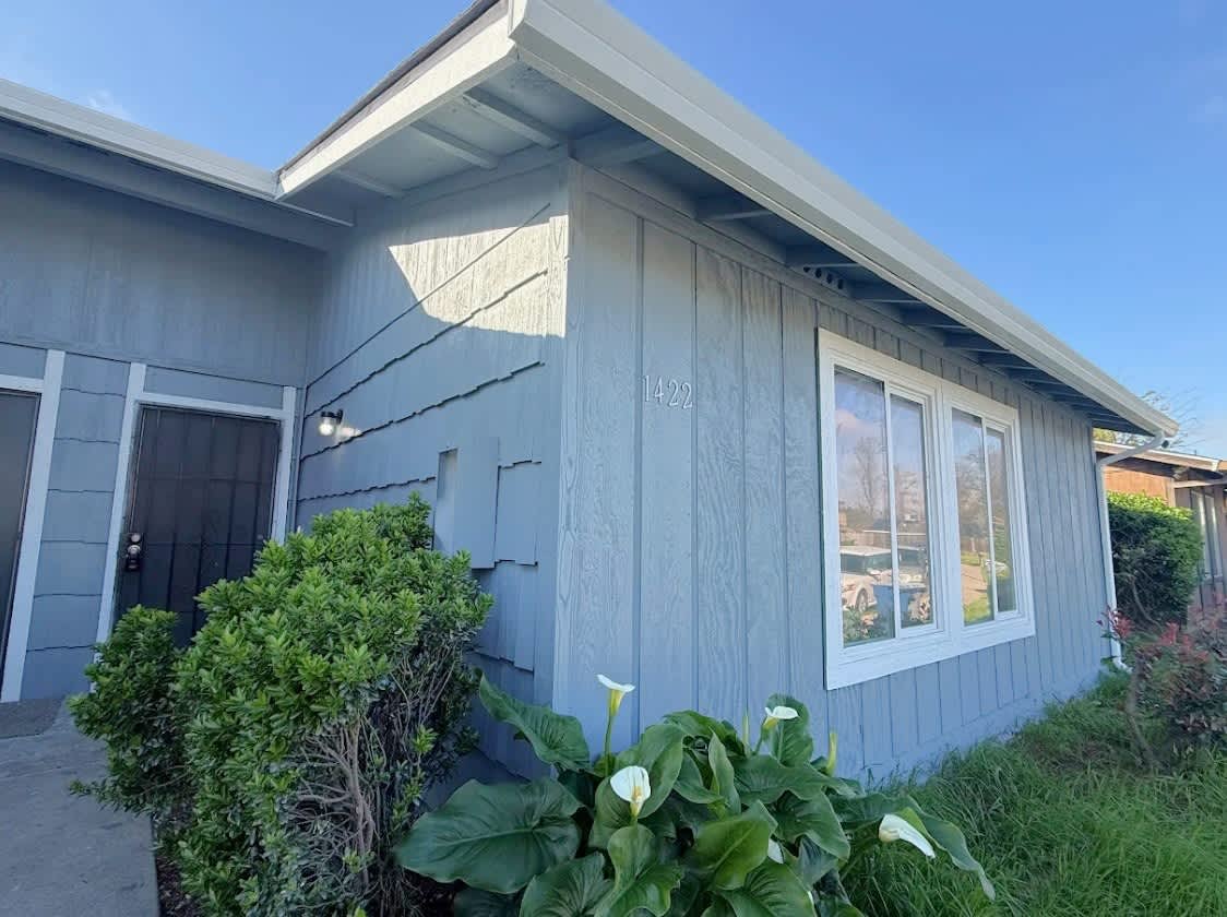 1422 Lansing St – photo 1