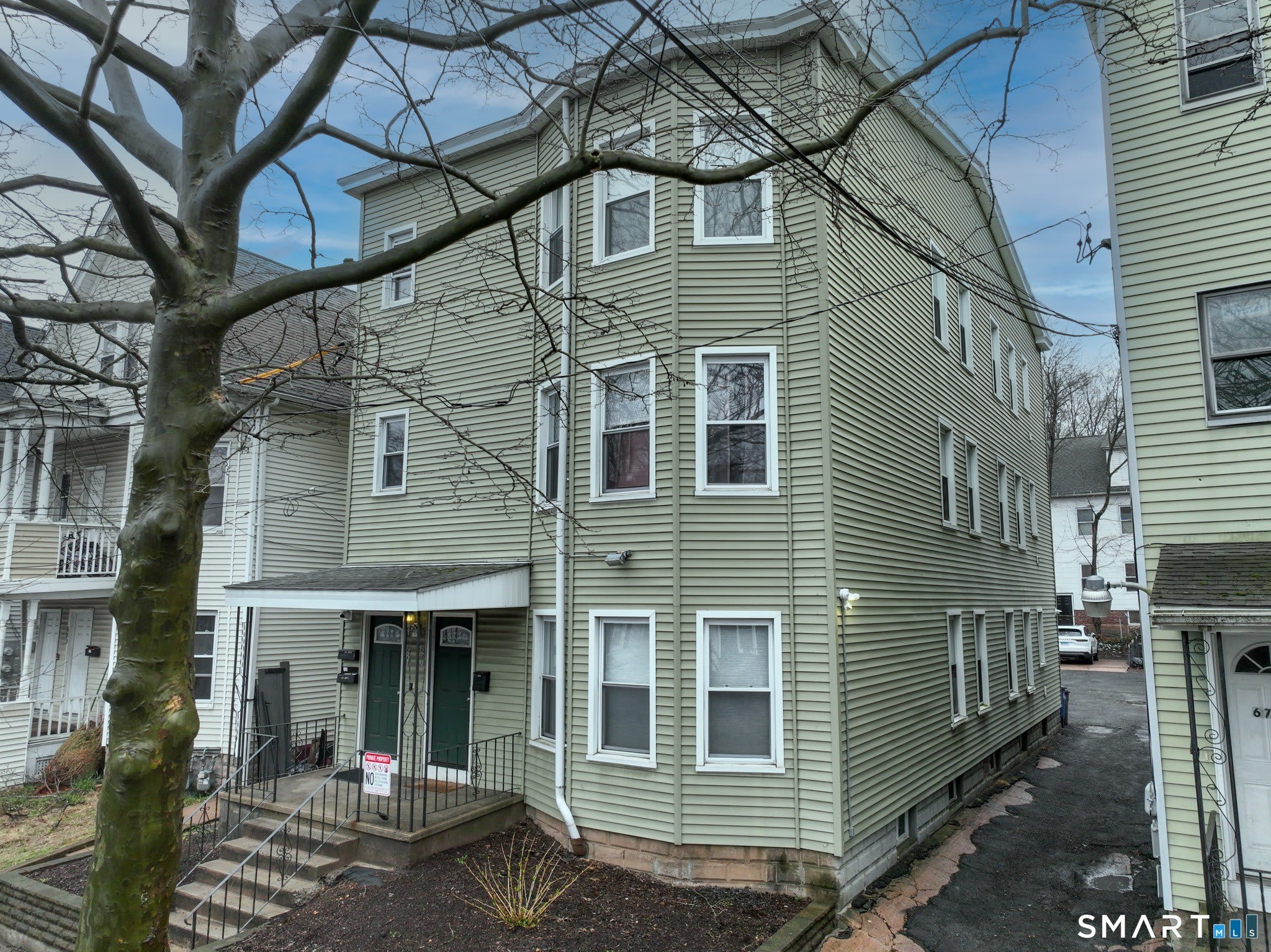 679 Winchester Avenue – photo 1