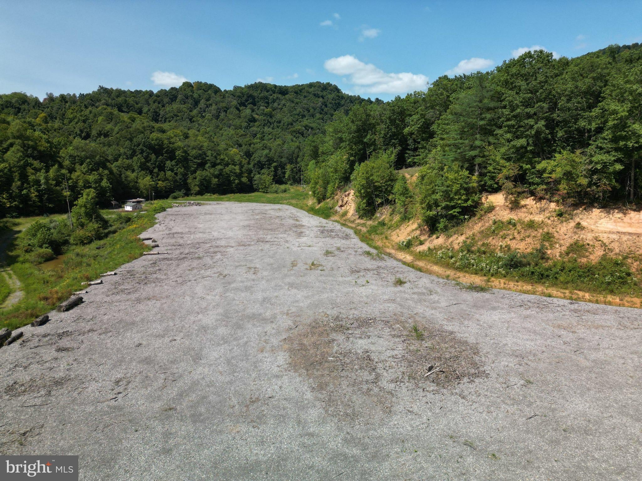 405 Checks Road – photo 2