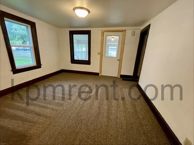 621 Oak Street – photo 3