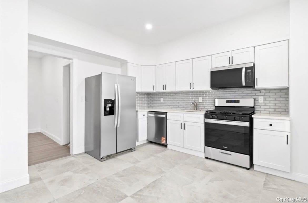 254 Charles Avenue – photo 2