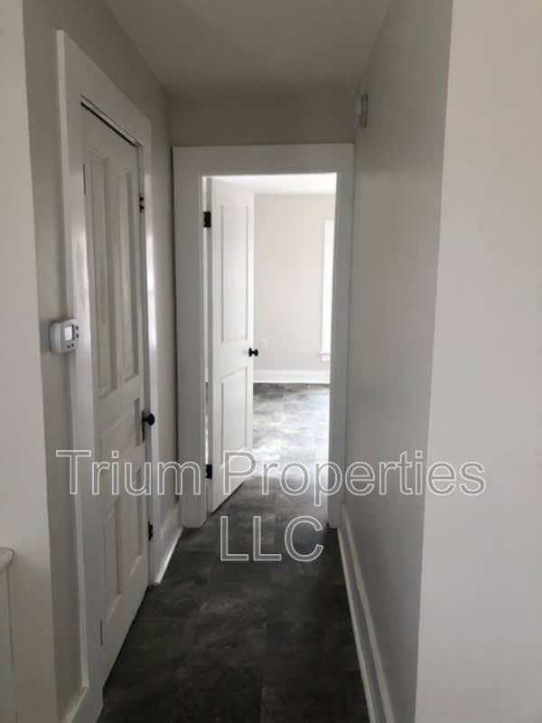 295 East Ash Street – photo 2