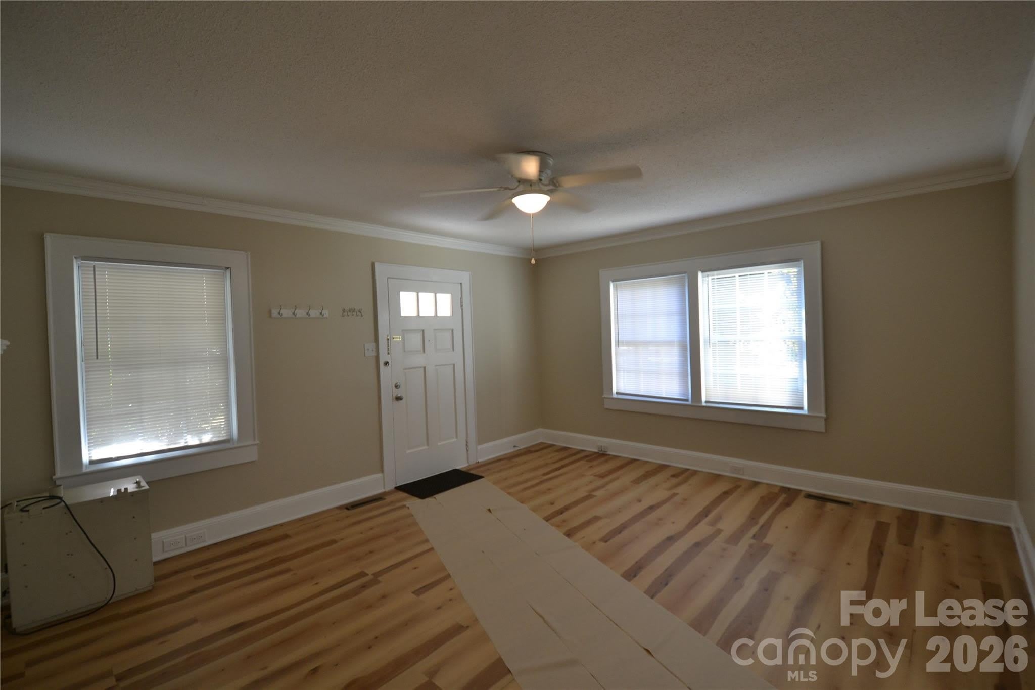800 Arbor Street NE – photo 4