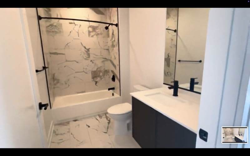 1128 W Van Buren St – photo 2