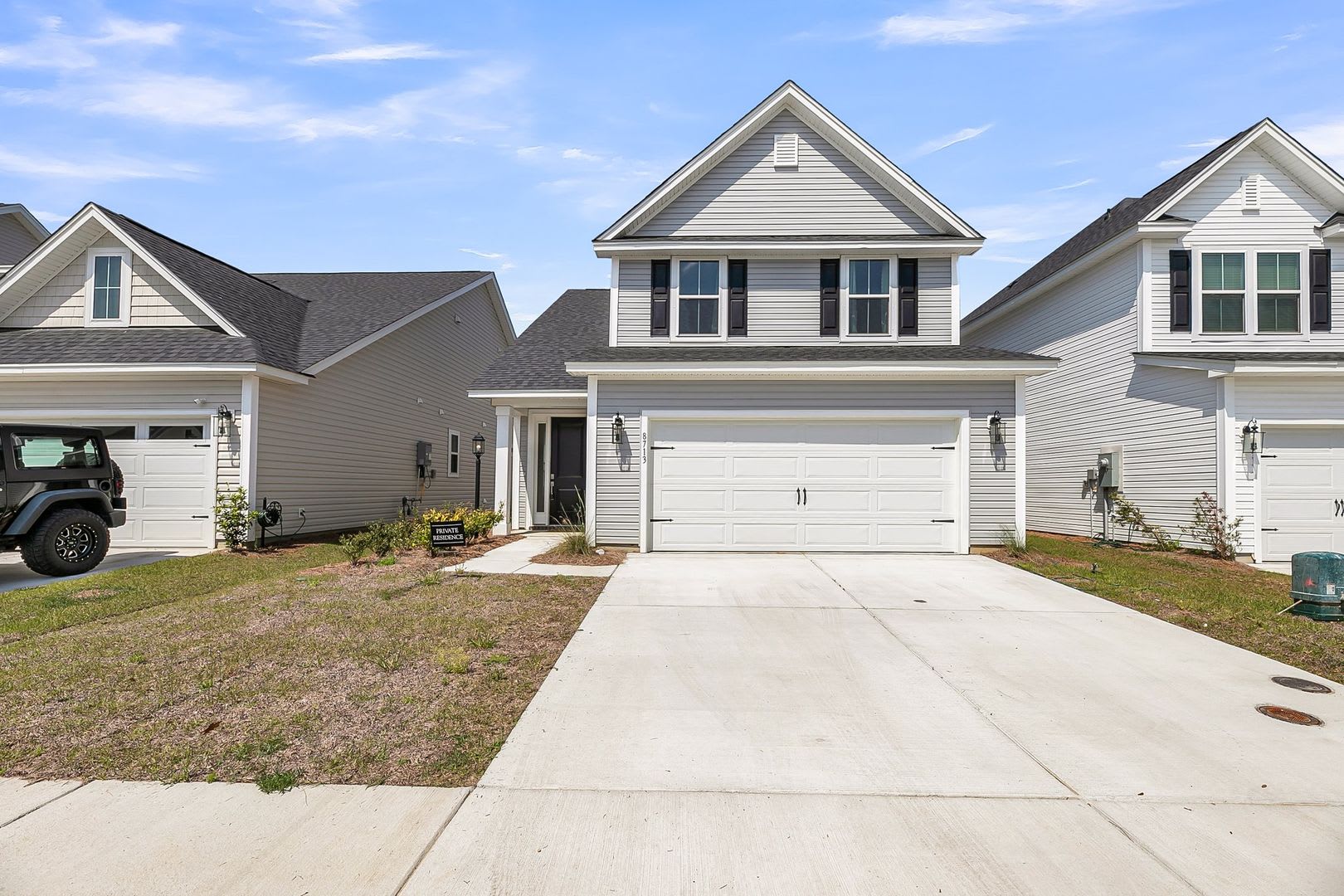 Beautiful 3 bedroom 2.5 bathroom two story home available in North Charleston! – photo 1