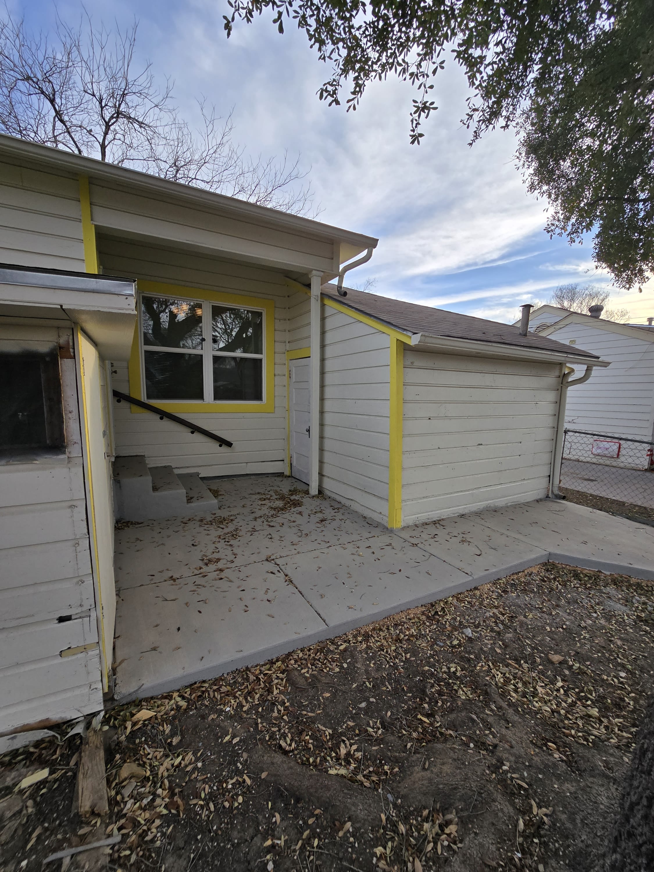 809 Elmwood Drive – photo 4
