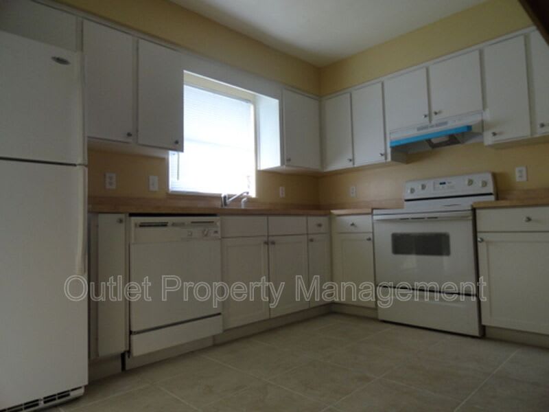 7526 University Garden Dr – photo 5