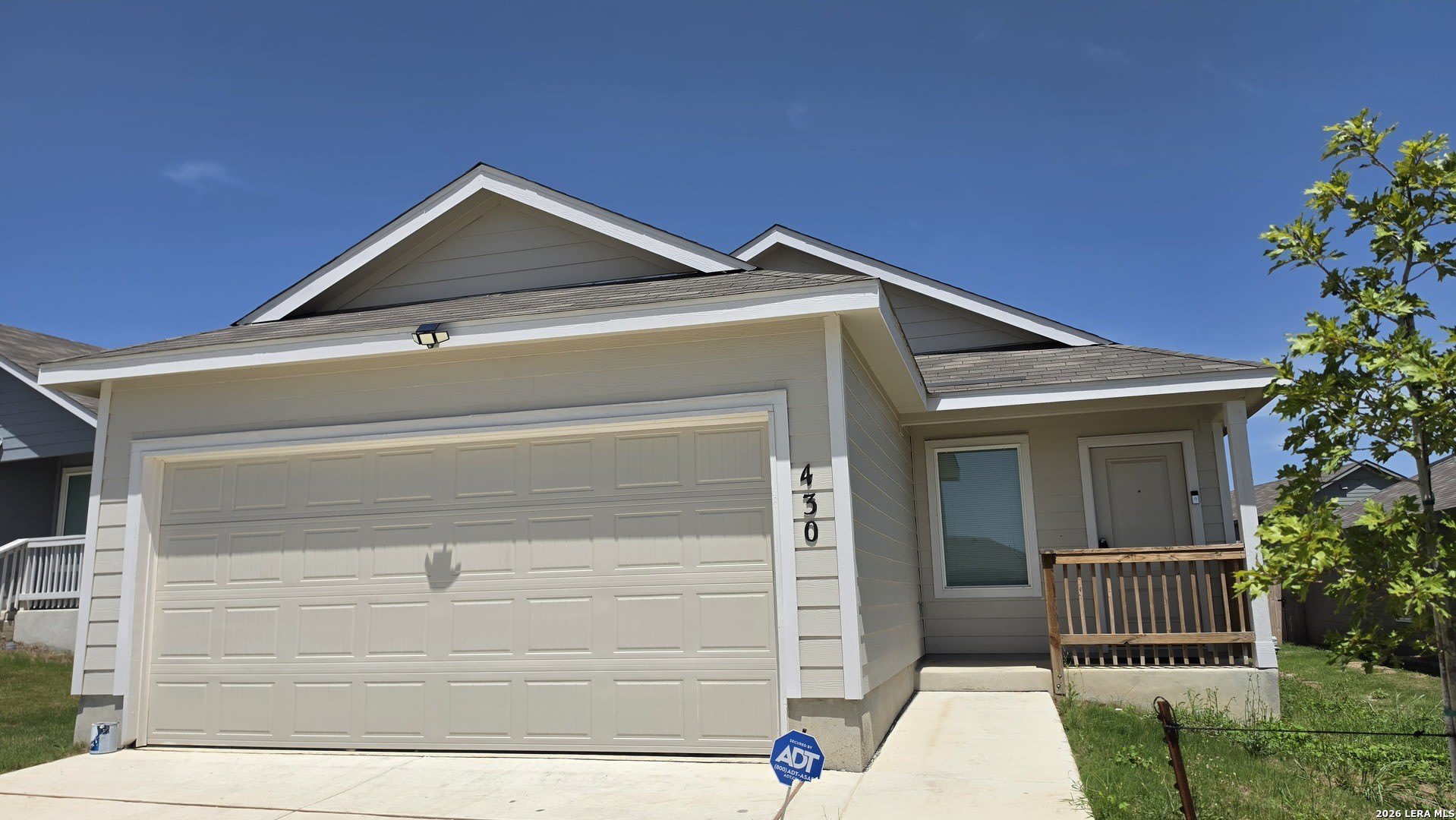 430 Sarah Way – photo 2