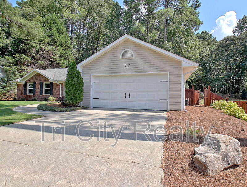 317 Summer Place – photo 4