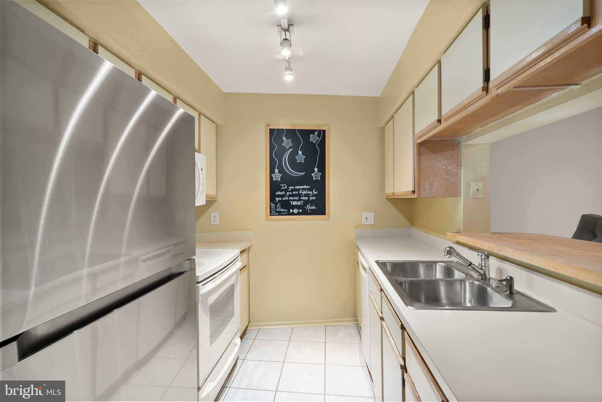 3313 WYNDHAM Circle – photo 3
