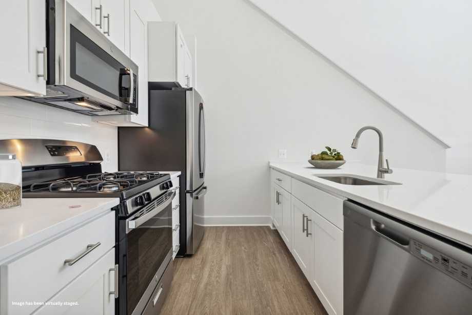 Five43 Apartments – photo 2