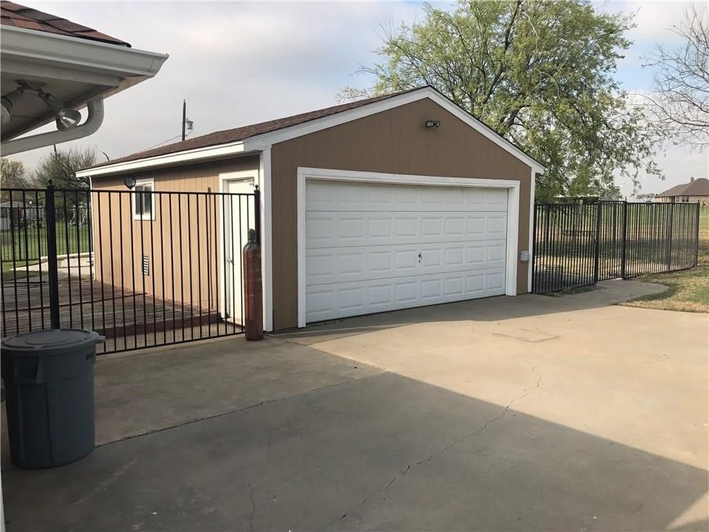 803 N Fm 156 – photo 2