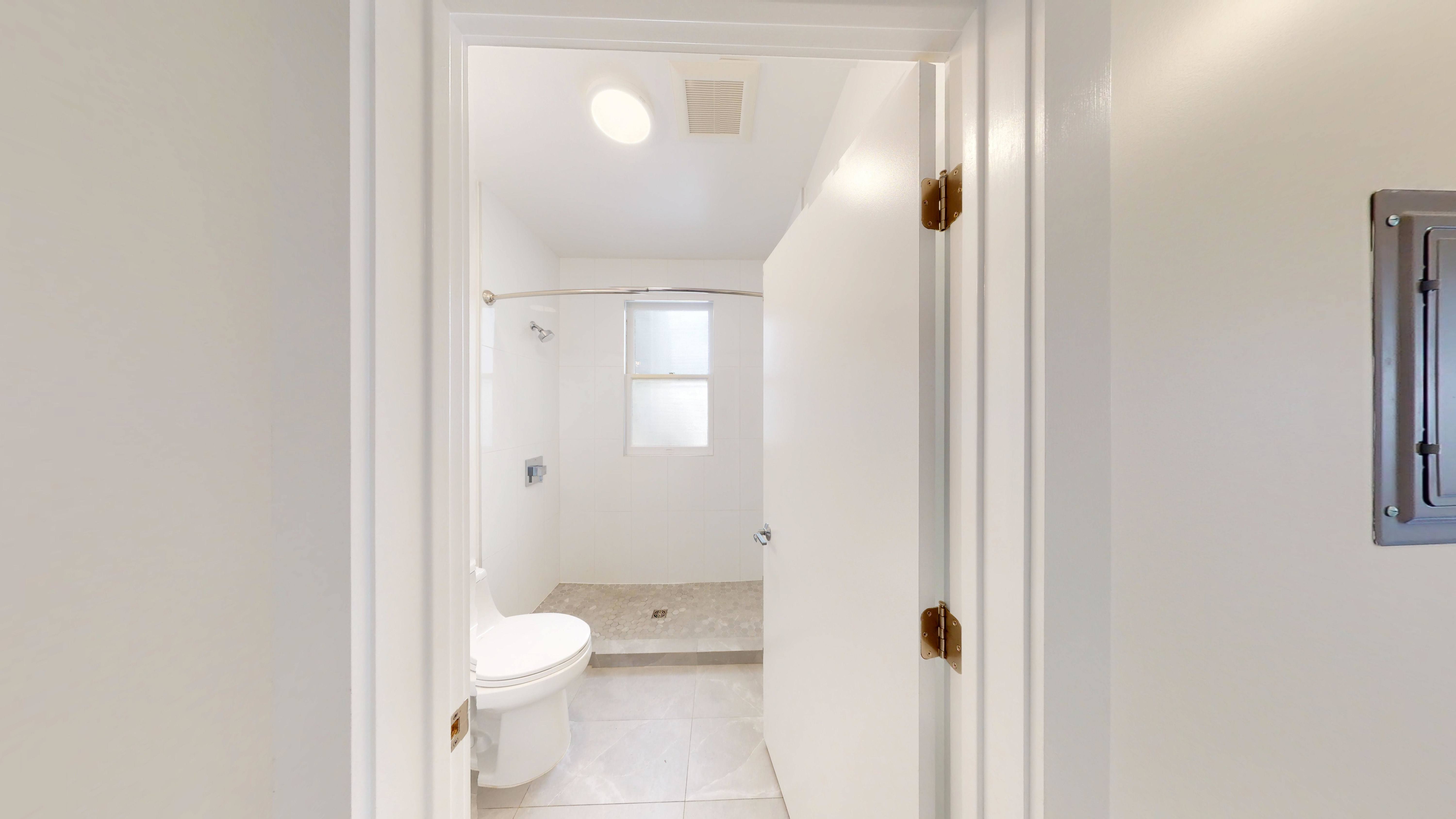 Sterling Haste Student Housing – photo 3