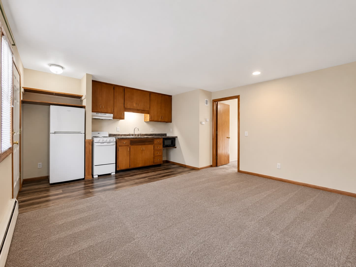 2180 2186 Allen Boulevard 2182 – photo 2
