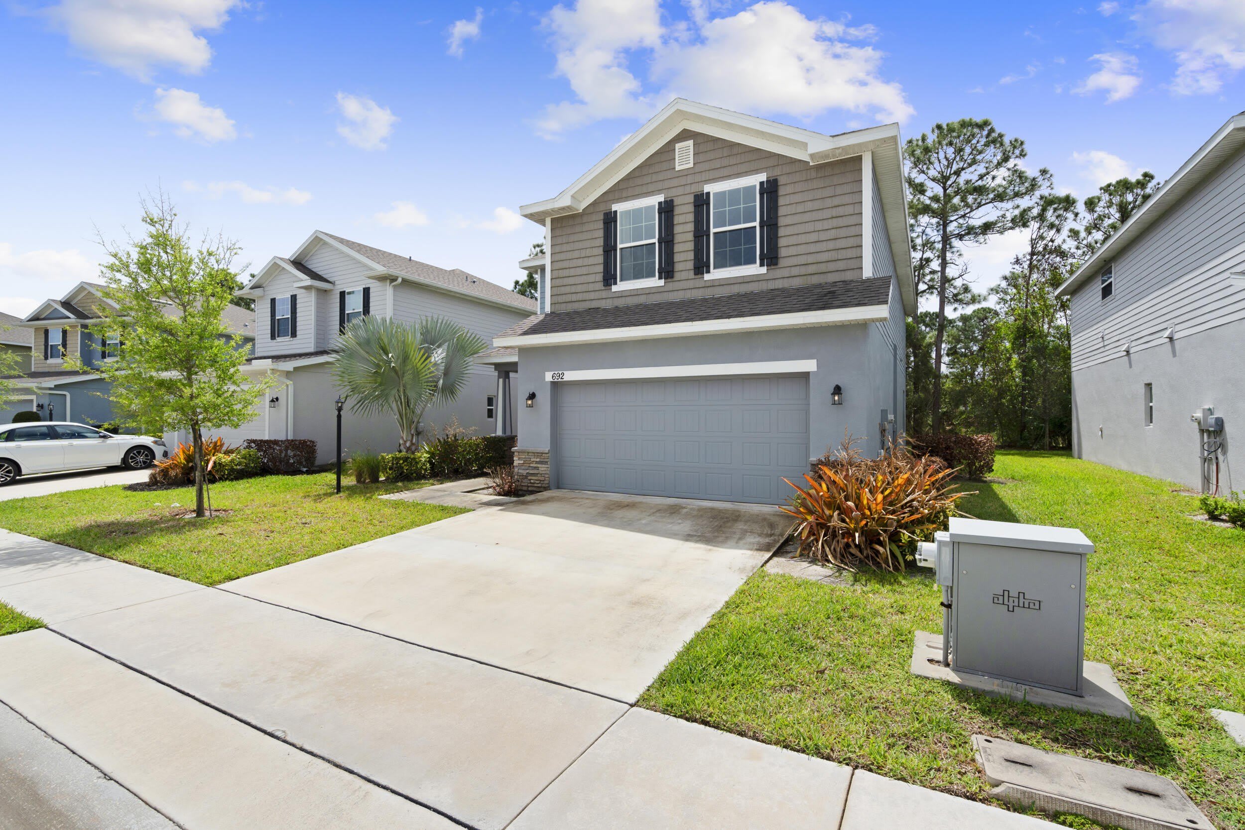 692 Ne Turtleback Trail – photo 3