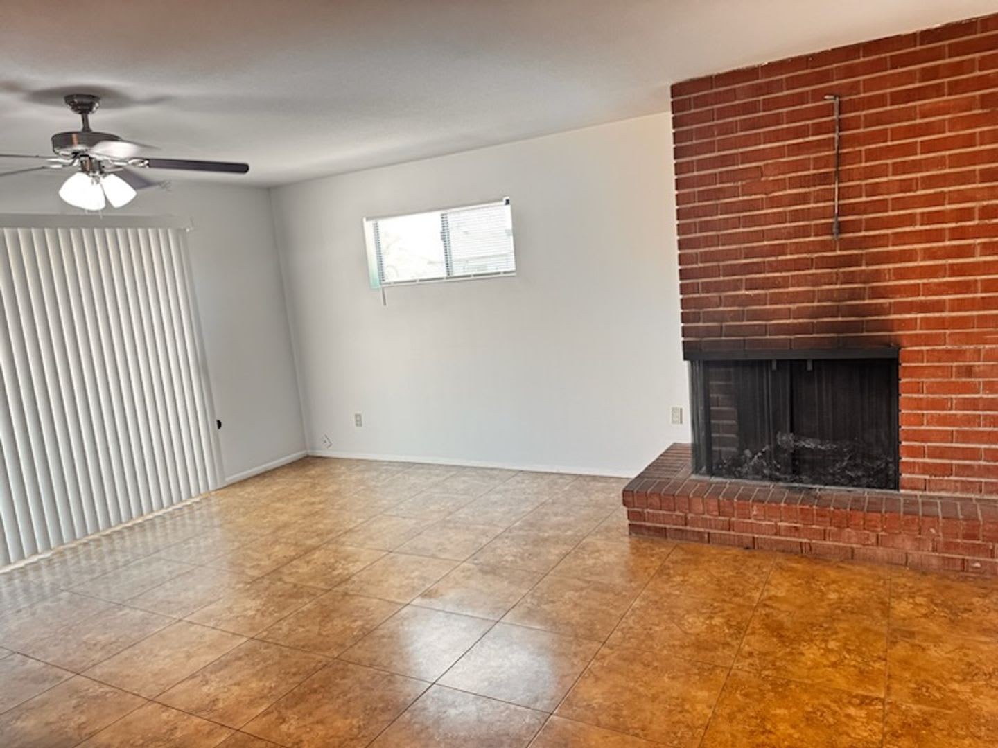 4 bedroom in Tempe – photo 4