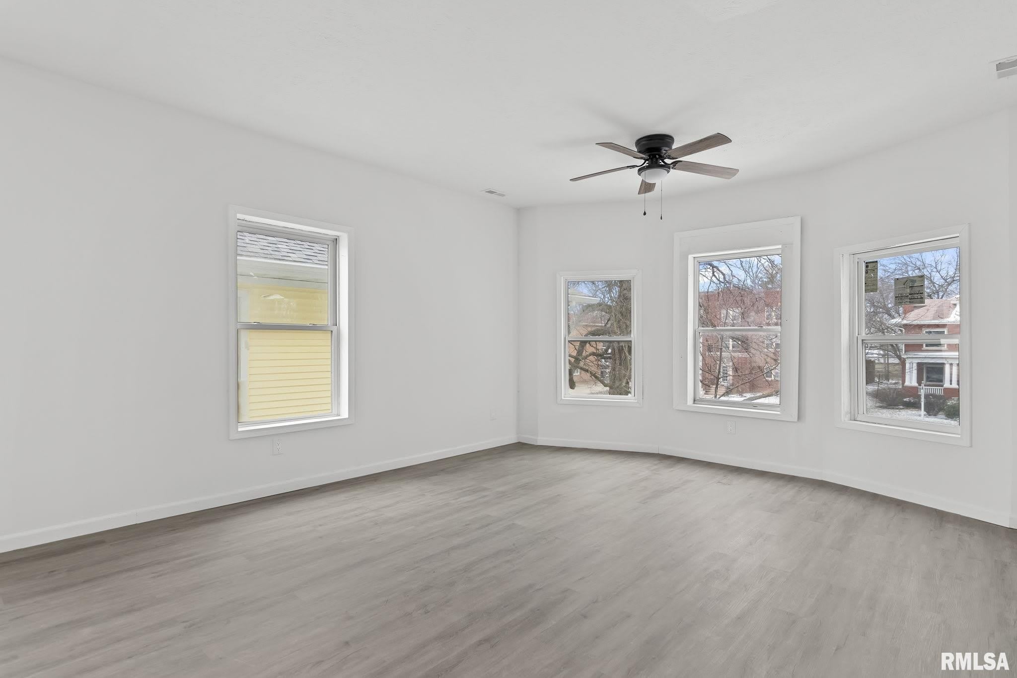 910 S 2ND Street – photo 4