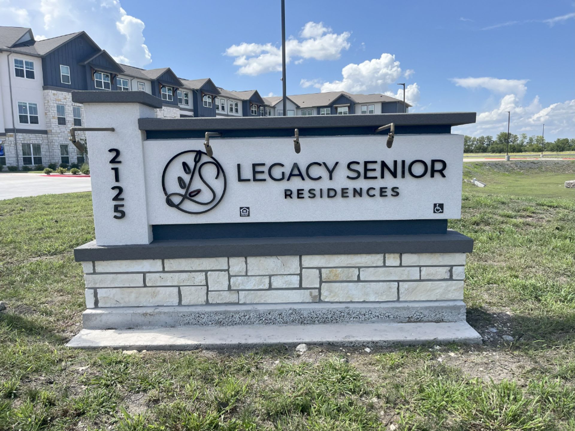 Legacy – photo 2