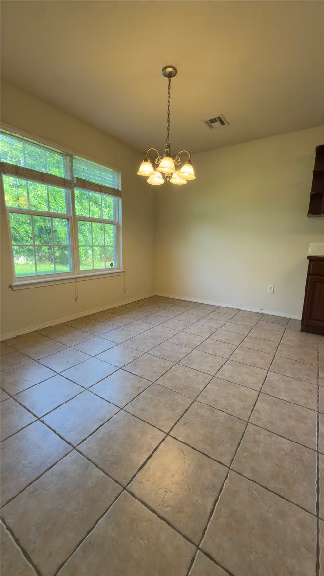 1505 Elington Street – photo 5