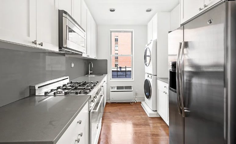 159 E 81st St – photo 3