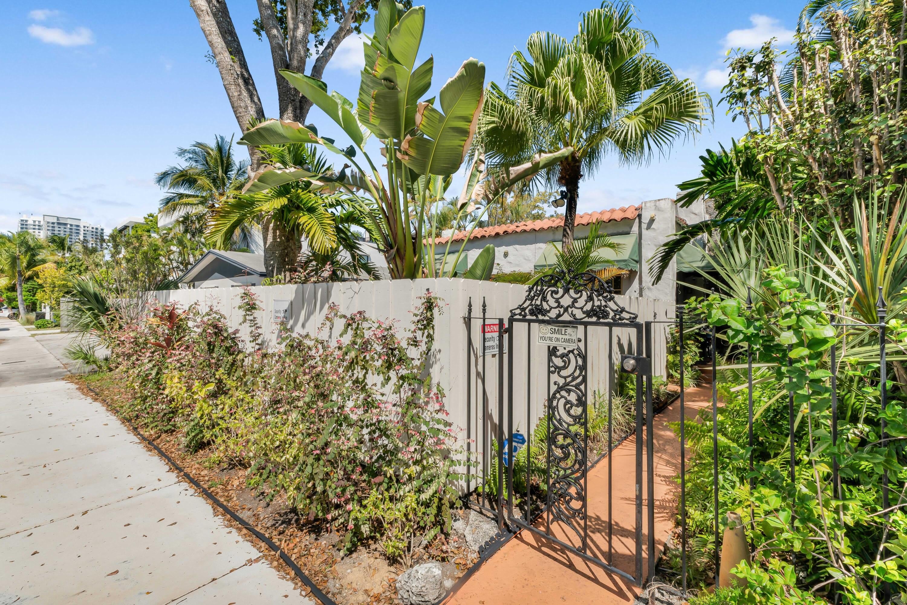 1217 SE 1st Street – photo 2